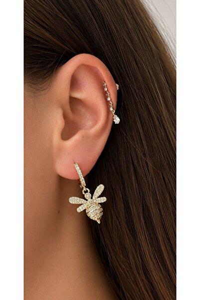 Store Diva Charm Bee Detailed Earrings