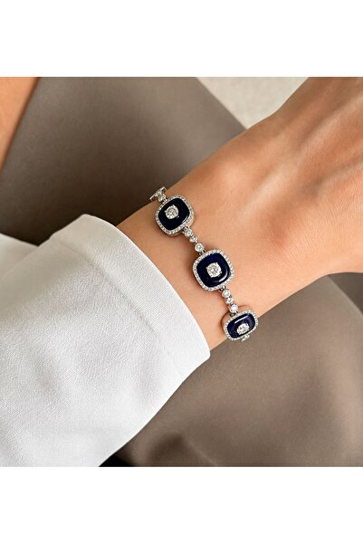 Store Diva Charm
