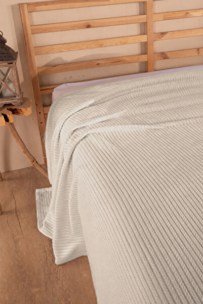 Cottonest Double Hair Braid Pique |   100% Cotton |   Bedspread |   200 X 220 cm