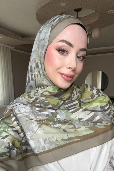Madame Polo نمط نباتي لشال تينسل - أخضر