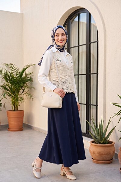 HİJABAYA Leaf Embroidered Openwork Pompom Knitwear Vest