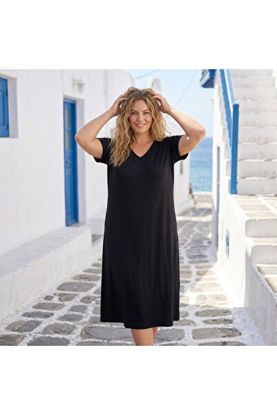 Temporium Women's Plus Size Viscose Fabric Short Sleeve Dress