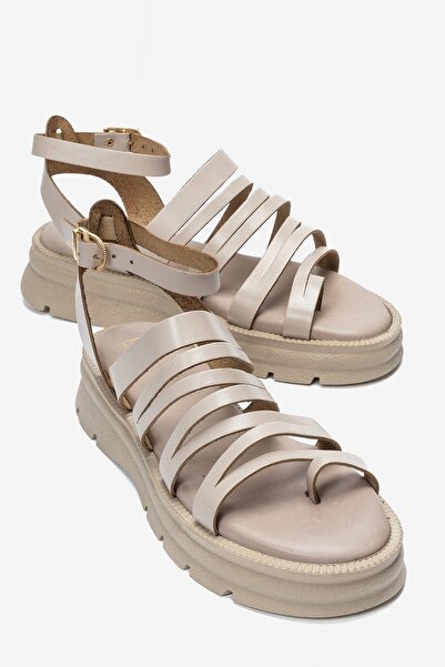 LuviShoes صندل نسائي من الجلد الطبيعي متعدد الأشرطة من ELSA