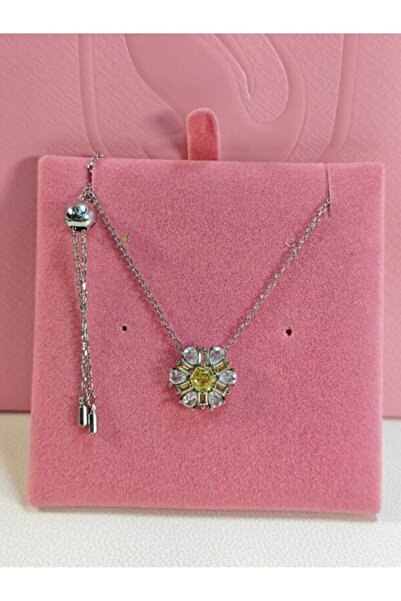 Glamour Galore Chain with Accessories