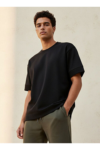 FAV Men Regular Fit Crew Neck Short Sleeves T-shirt