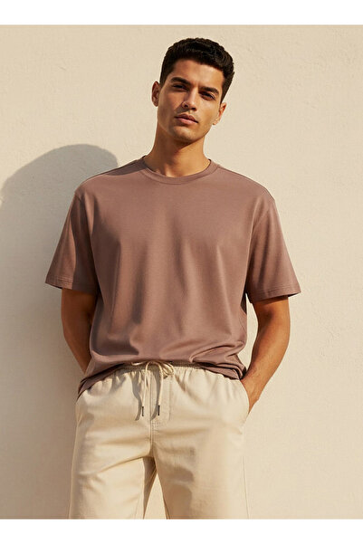 FAV Men Relaxed Fit Crew Neck Short Sleeve T-shirt