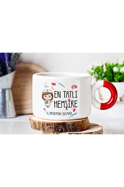 ART HEDİYE Kişiye Özel En Tatlı Hemşire İki Tarafı Baskılı Kırmızı Kulplu Lüx...