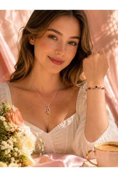 JAMMY JEWERLY Gümüş Renk Lale Figürlü Kolye ve Kırmızı Taşlı Bileklik Kombini