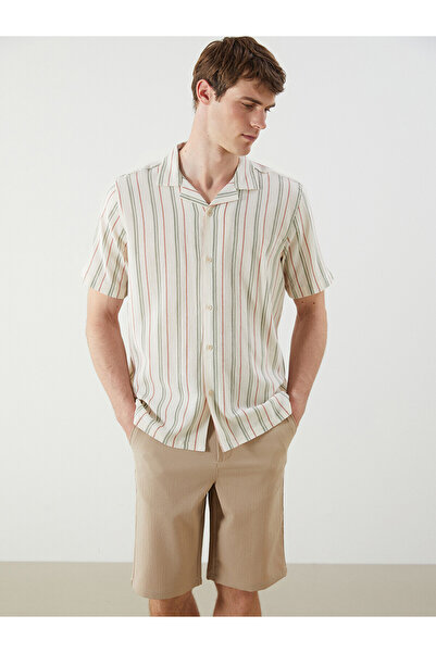 LC Waikiki قميص رجالي مخطط بأكمام قصيرة وقصة عادية من NEVAVM