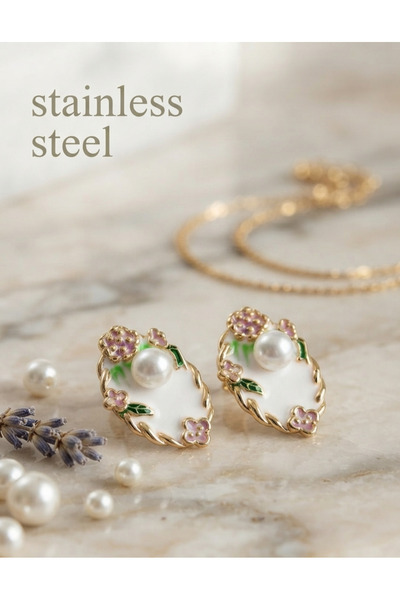 stainless steell أقراط من النحاس الأبيض مطلية بالمينا مع تفاصيل من اللؤلؤ على...