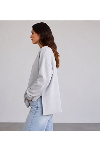herkesemoda Oversize/Geniş Kalıp Yırtmaçlı Bisiklet Yaka Yumuşak Tuşeli Örme Sweatshirt