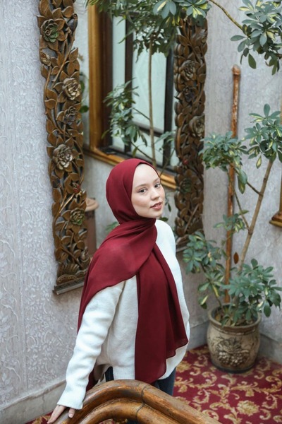 ENRİCO FERRİ Petra Plain Viscose Shawl - Burgundy