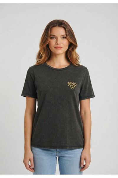 ONLY ONLLUCY S/S EMB. TOP BOX CC CS JRS Kadın T-Shirt 15366076