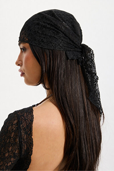 Liquide Dantel Bandana