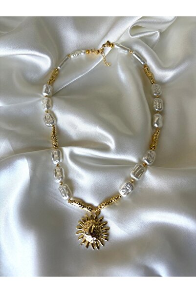 Eylülün Takısı Women's Gold Detailed Pearl Sun Model Necklace