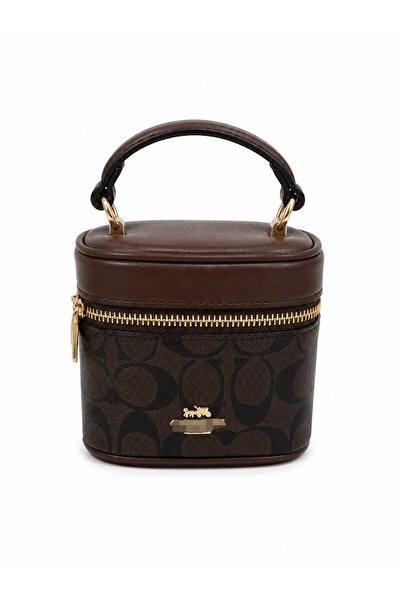 silora Luxury Handbag with a Boxy Design and Classic Geometric Pattern