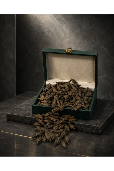 OUD WORLD Premium Cambodian Taiqur Oud - Price Per Kilo 125g - Has a Luxuriou...