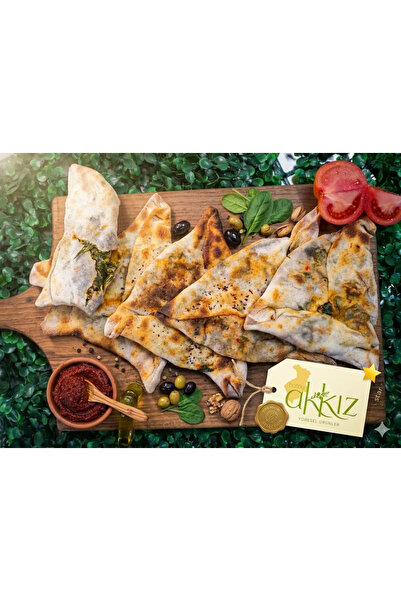 HATAY AKKIZ YÖRESEL Üçgen Ispanaklı Börek