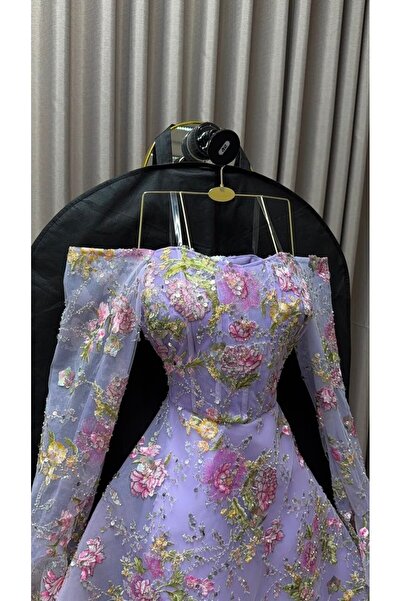 FASHION فستان سهرة قصير وناعم باللون البنفسجي الفاتح (اللافندر)، مطرز بالزهور...