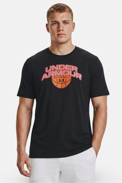 Under Armour Men Loose Fit Short Sleeve Outdoor T-Shirt, Black