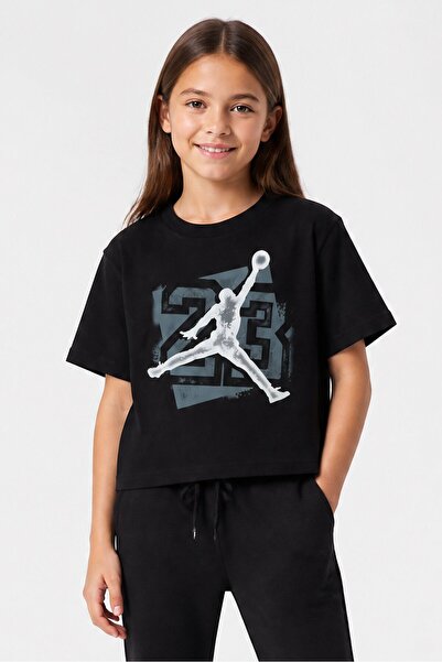 Nike Kids Girl Sportswear Fit Short Sleeve Outdoor T-Shirt, Black