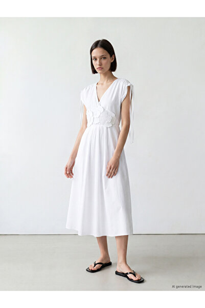 LC Waikiki Two Mt Shop Quality Double-Breasted Collar Dress with Floral Appli...