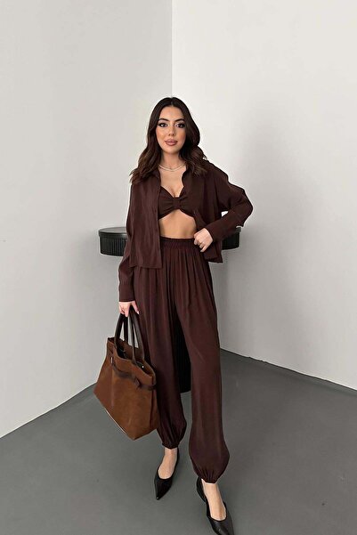 Moda Days طقم نسائي بني من ثلاث قطع مع قميص وبلوزة وبنطلون مطاطي عند الساق