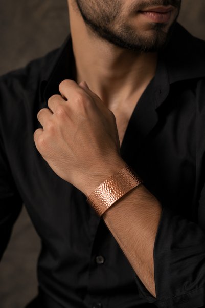 İyyaKee 100% Pure Copper Women's Men's Bracelet Handmade Adjustable Wide Handcuff Bracelet