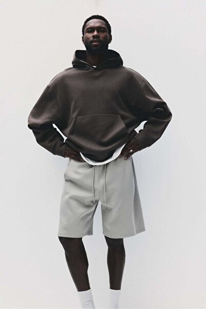 H&M Loose Fit Sports shorts with DryMove™