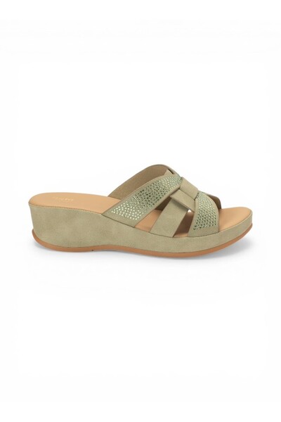 BATA Lightweight Daily Sandal