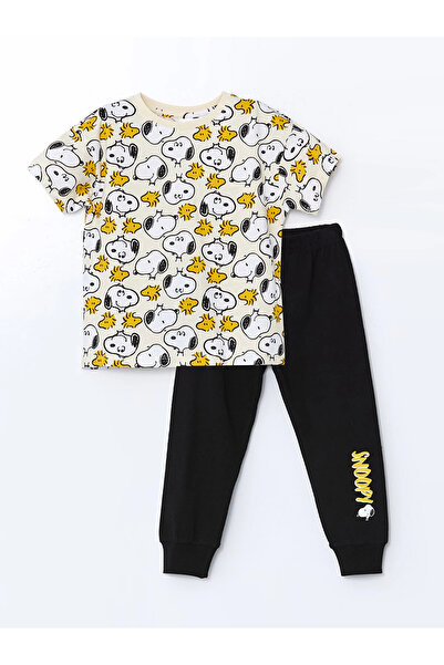 LC Waikiki Lcw Kids Ecru Crew Neck Snoopy Printed Boys Pajamas Set
