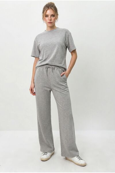 Hiccup LUCCI Set din Două Piese cu Tricou cu Guler Rotund și Pantaloni
