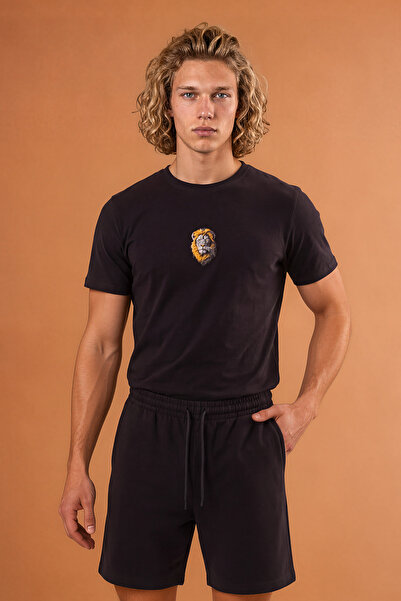 RunGear Up Lion Patterned Men's Black T-Shirt 100% Cotton Premium Embroidery ...