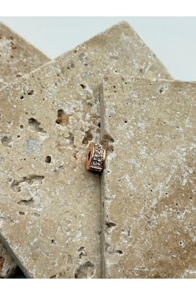 miyle PNDR Charm // CHARM-760
