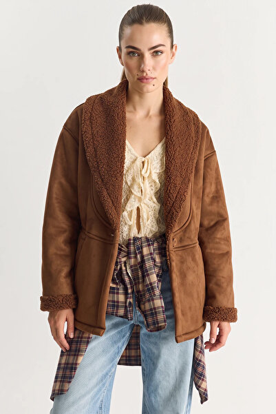 Generic Brand Women's Fur Lined Shawl Collar Suede Light Brown Coat with Pock...
