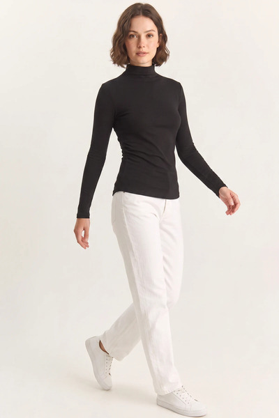 Generic Brand Women's Half Turtleneck Gathered Black Blouse