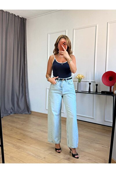 Size Özgü Açık Mavi Dikiş Detaylı Mom Jean