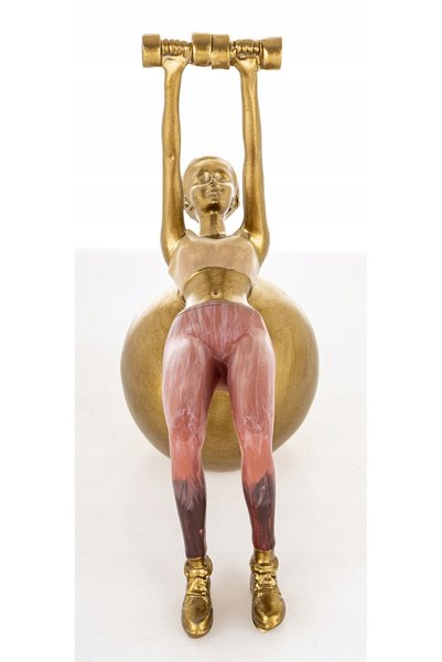 NO BRAND 17x17CM FIGURINĂ FEMEIE FITNESS CARE SE ANTRENĂ CU MINGE AURIE PREZENTĂ