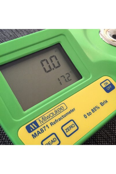 Milwaukee Refractometru digital Brix pentru zahăr MA871