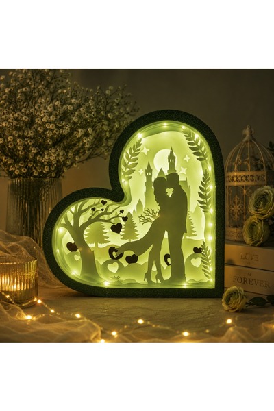 💖 Kalp Temalı Işıklı Dekoratif Silüet, USB Çıkışlı, Aç-Kapa anahtarlı – 21x21 cm