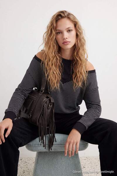 Trendyol Collection Black Striped Thick Off-Shoulder Low Sleeve Oversize/Wide...