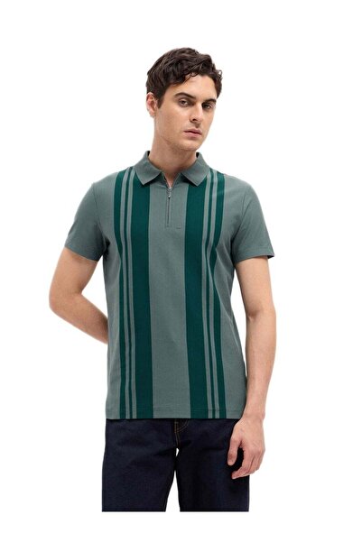 The Bear House Men's T-shirt with polo style, breathable cotton fabric, comfy...