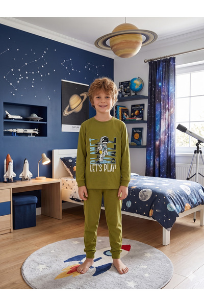 elmas kids Dečački set pidžama od 100% pamuka, kaki boje, sa uzorkom astronau...
