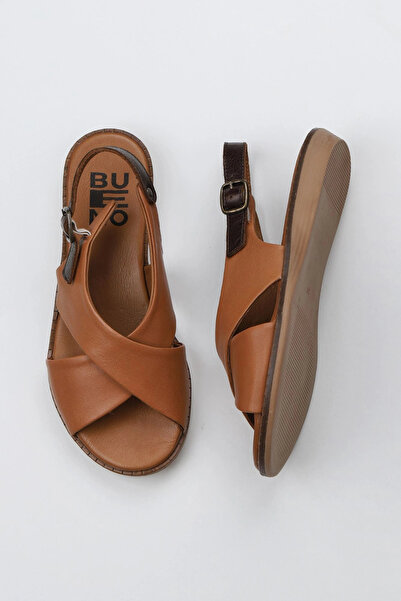 Bueno Shoes Sandale plate de damă din piele maro închis 01wu8213