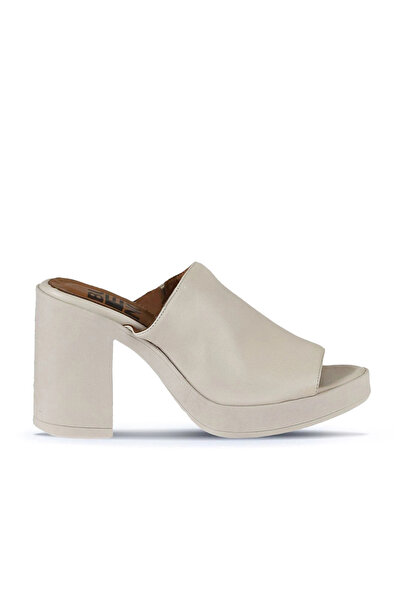 Bueno Shoes Κρεμ δερμάτινες γυναικείες παντόφλες με τακούνι 01wy12306