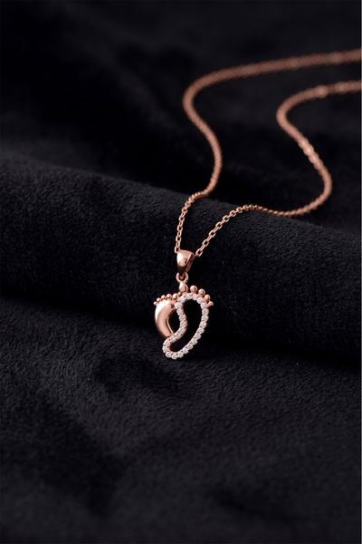 Roza Silver 925 Ayar Zirkon Taşlı Rose Anne Bebek Ayak İzi Gümüş Kolye