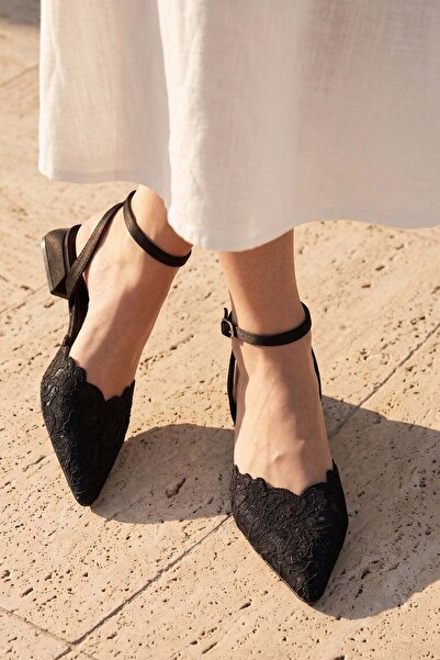 Modezya Pantofi casual de damă Ariel din satin negru cu detaliu din dantelă