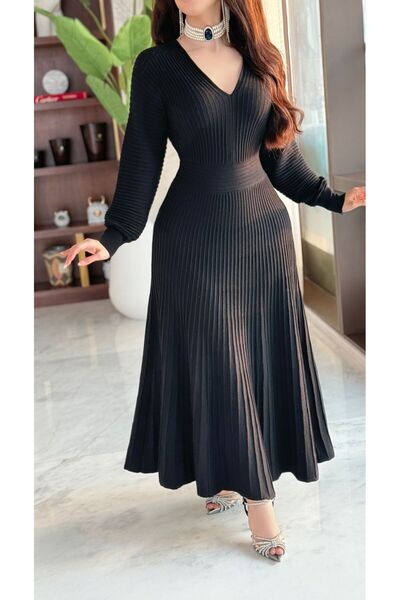 Livia Women's Solid Ribbed Midi Dress with Flared Sleeves