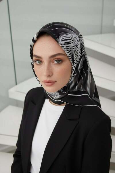 Vissona %100 Twill İpek Geometrik Desenli Siyah - Beyaz Renkli 90x90 Eşarp Di...