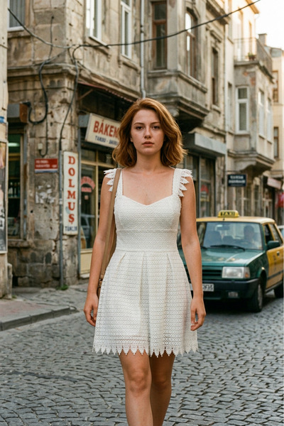 Sihirli Düğmeler فستان دانتيل